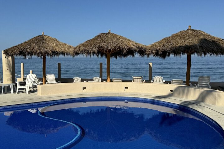Exterior of Hotel Barra de Navidad