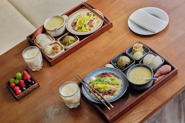Dining 43 of 49