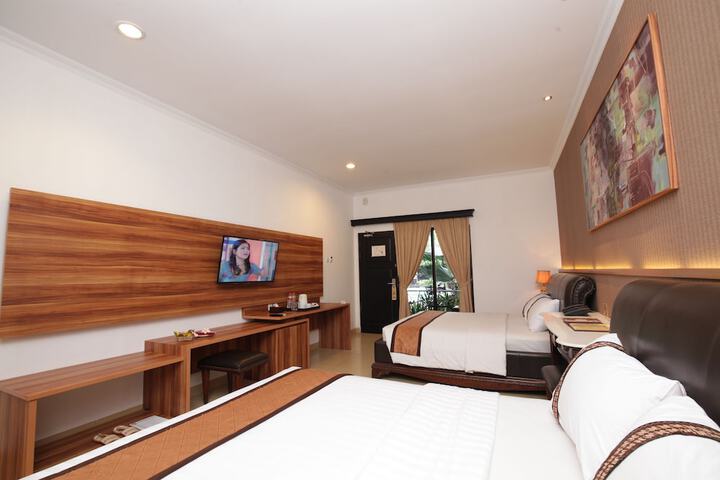 Room 7 of 74