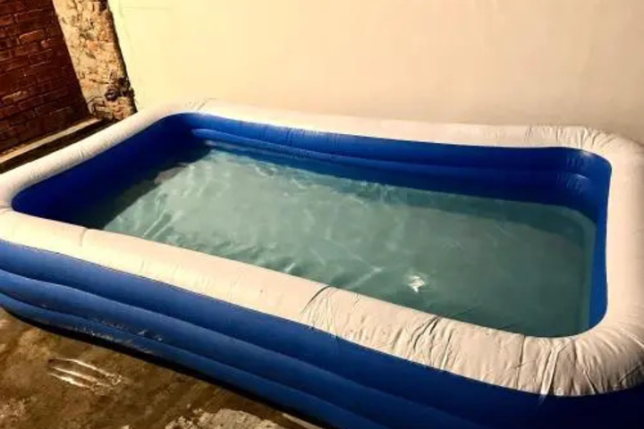 Pool 15 of 24