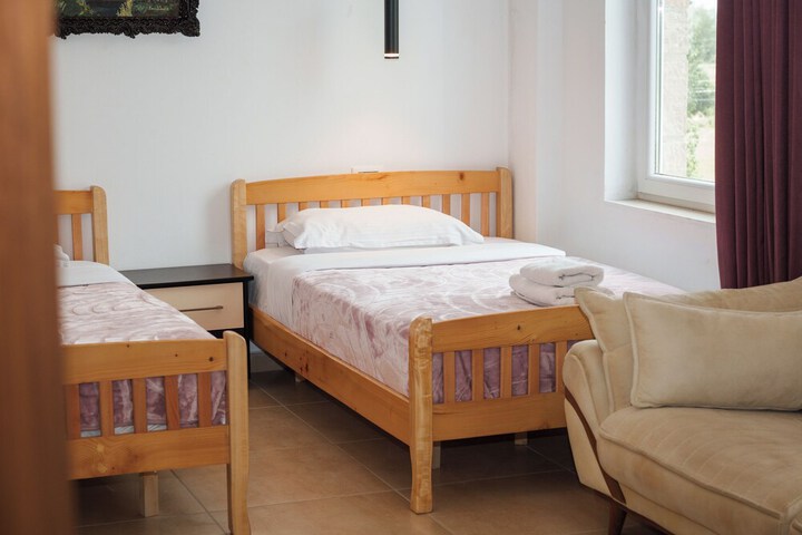 Room 14 of 62