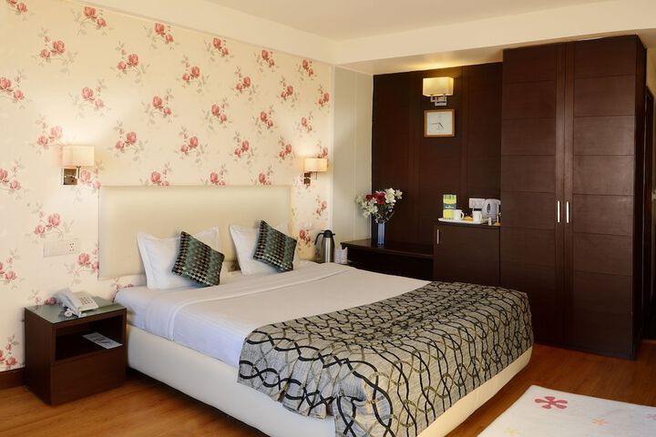 Room 15 of 47