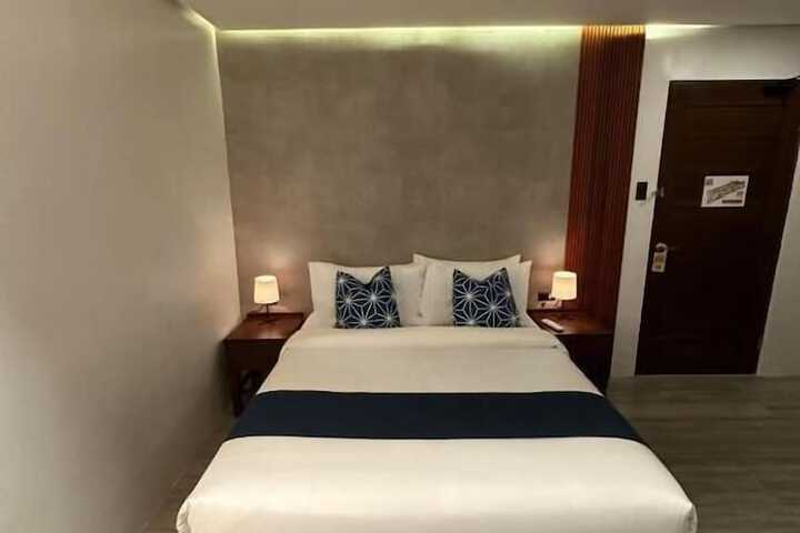Room 3 of 15