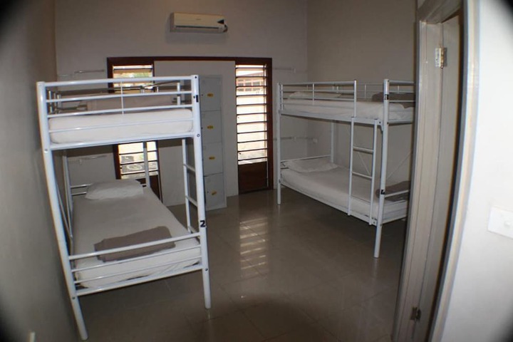 Room 12 of 127