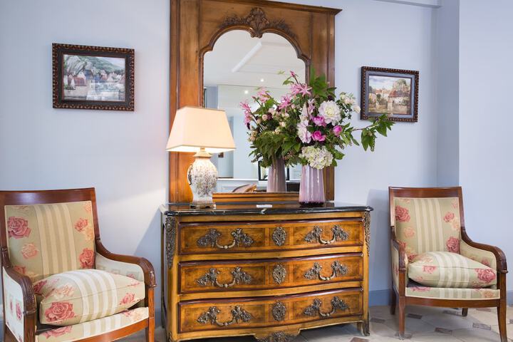 Lobby Entry