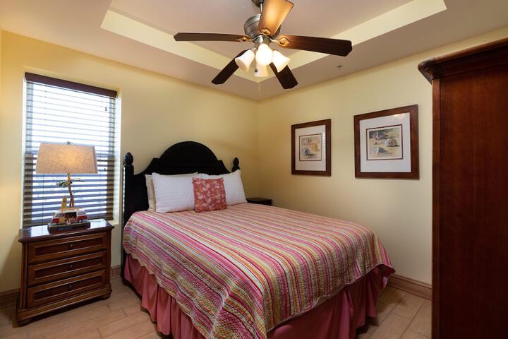 Room 28 of 105