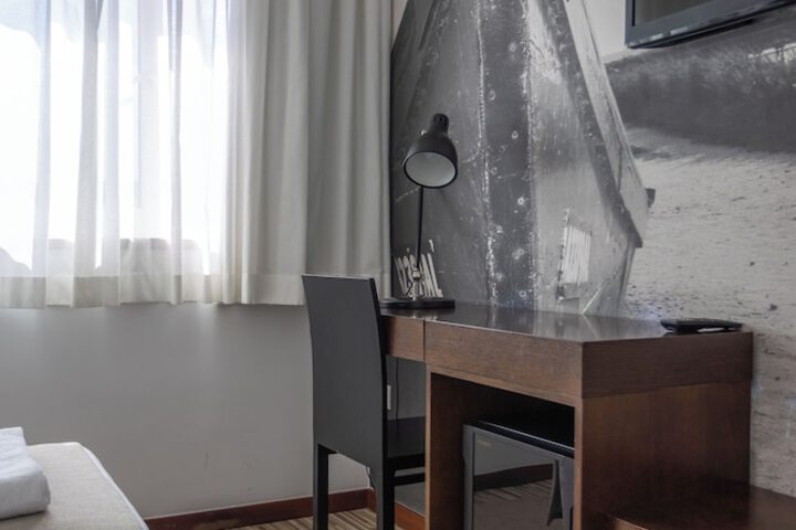 Room 16 of 43