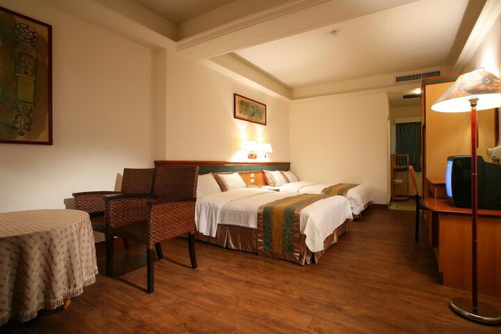 Room 9 of 52