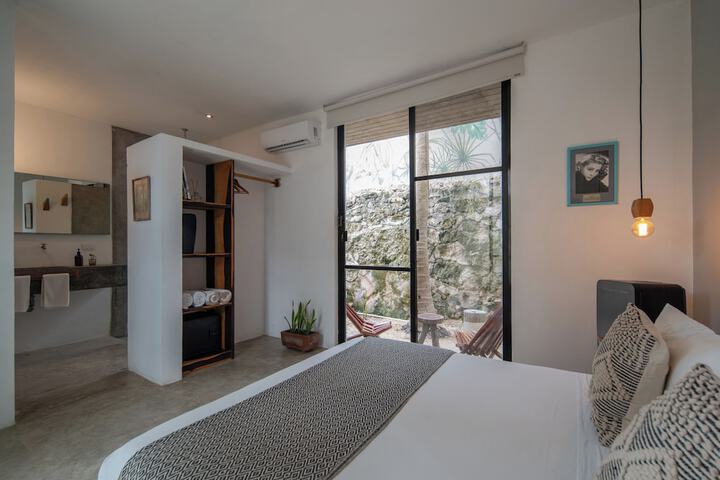 Room 15 of 85