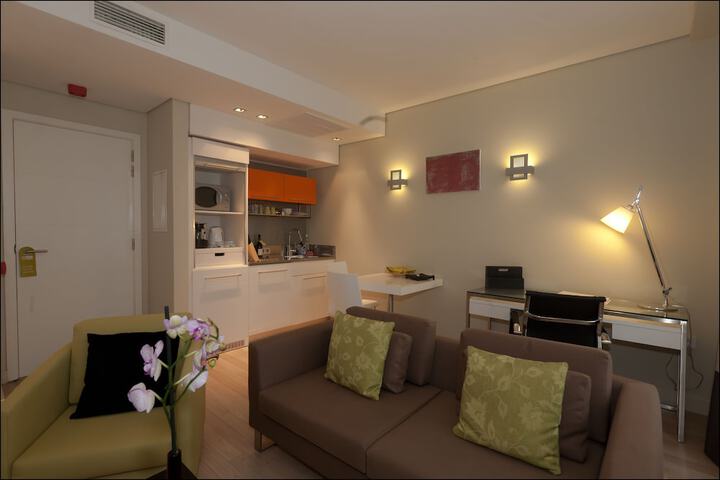 Private kitchenette