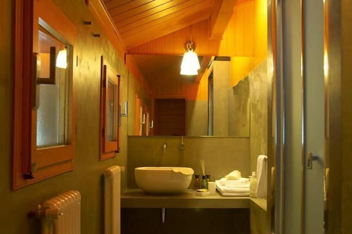 Bath Interior