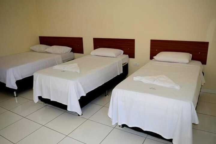 Room 8 of 10