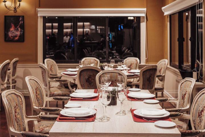 Dining 94 of 125