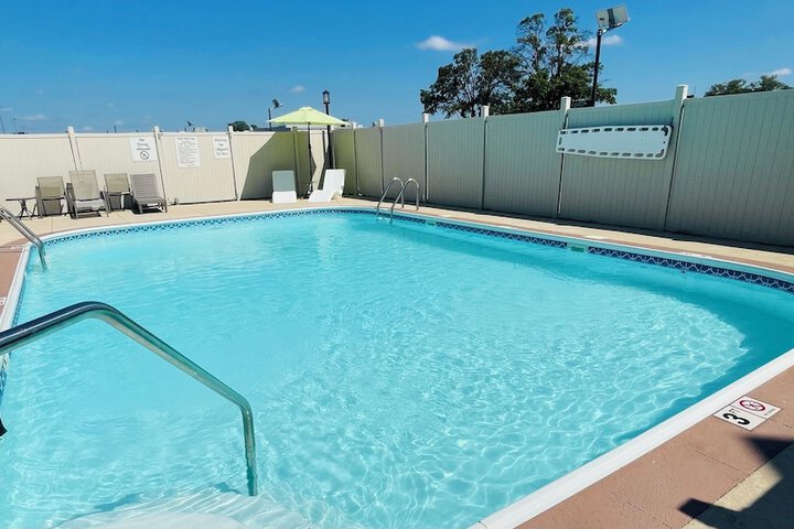 Pool 26 of 49