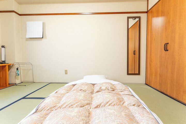 Room 8 of 91