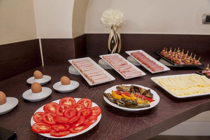 Lounge 90 of 110