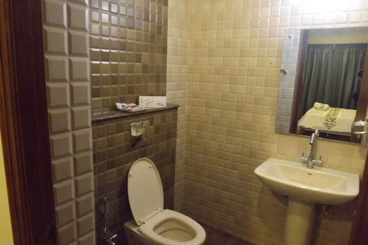 Room 18 of 26