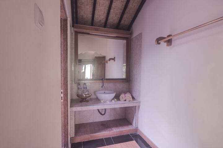 Room 17 of 81