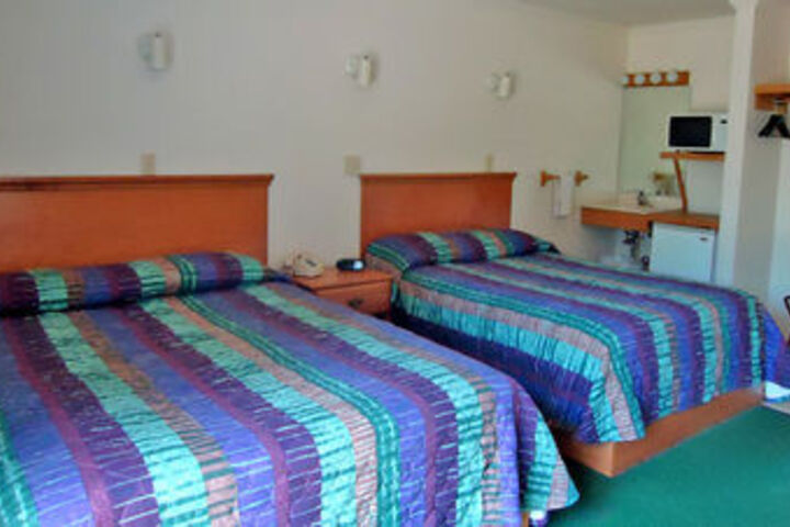 Room 11 of 24