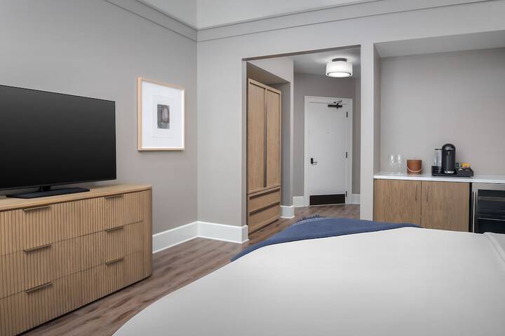 Room 7 of 29