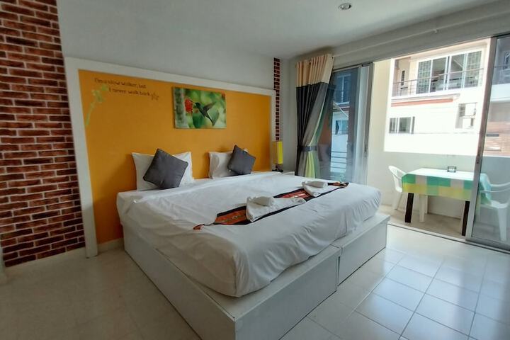 Room 15 of 52