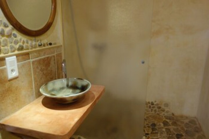 Room 4 of 21