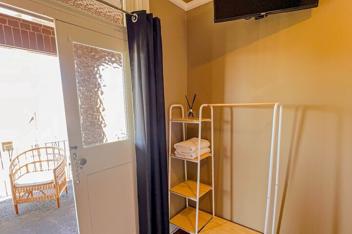 Room 4 of 19