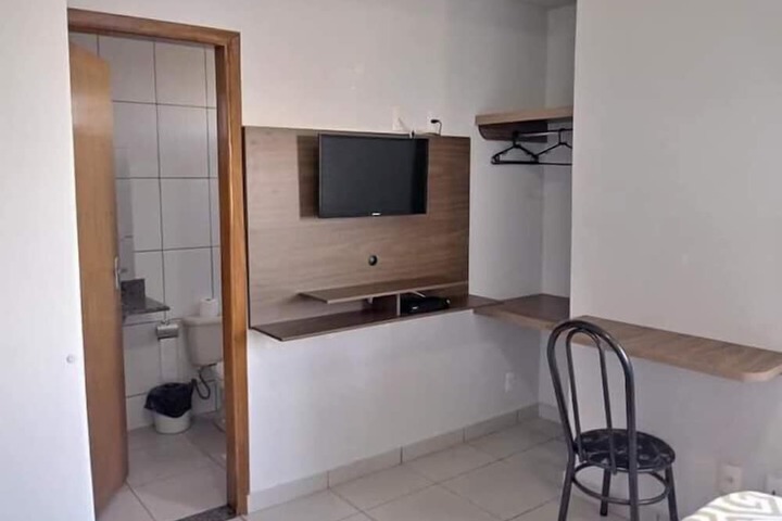Room 9 of 25
