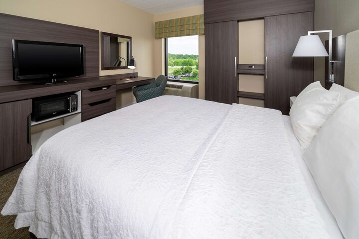 2 Queen Beds (3 of 6)