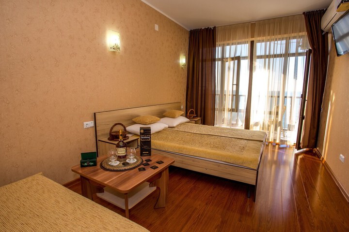 Room 28 of 95