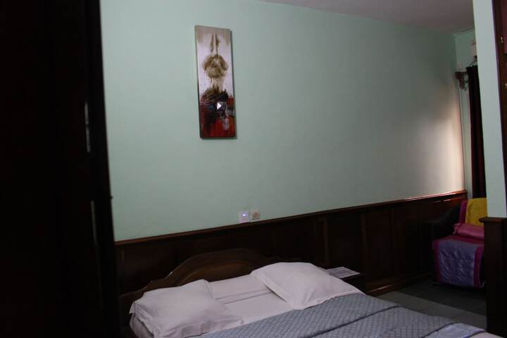 Room 5 of 56