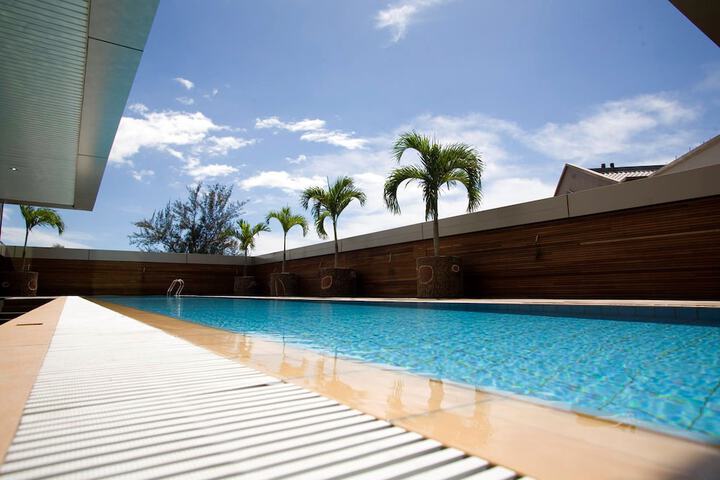Pool Hotel