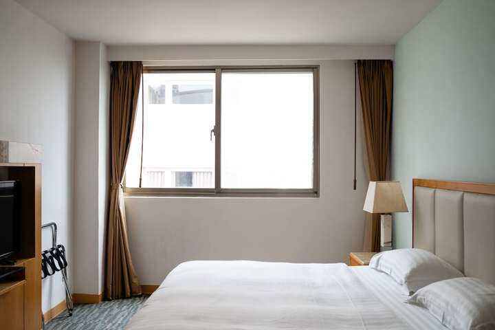 Room 15 of 44