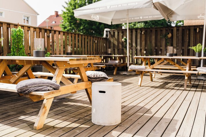 Sundeck 27 of 29