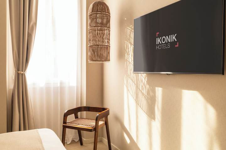 Room 10 of 55