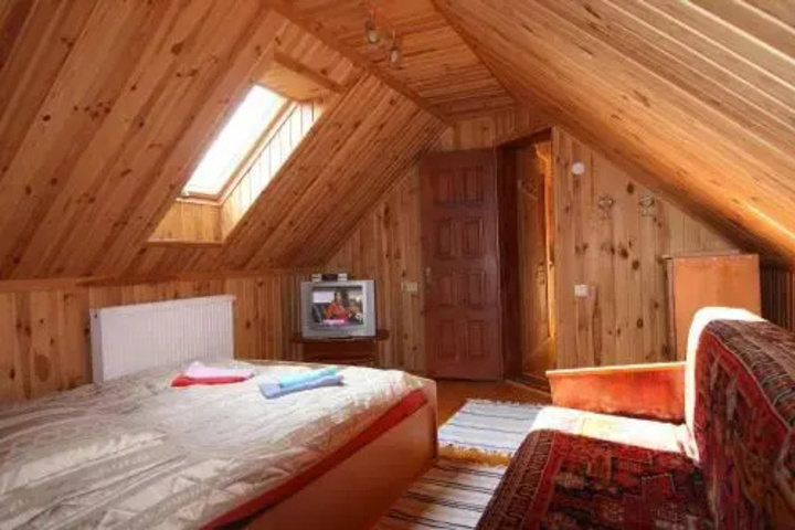 Room 3 of 4