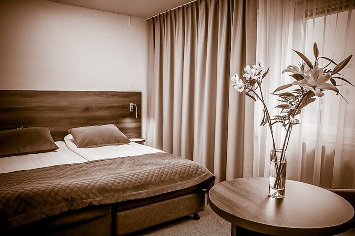 Room 3 of 23
