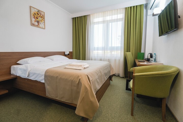 Room 2 of 22