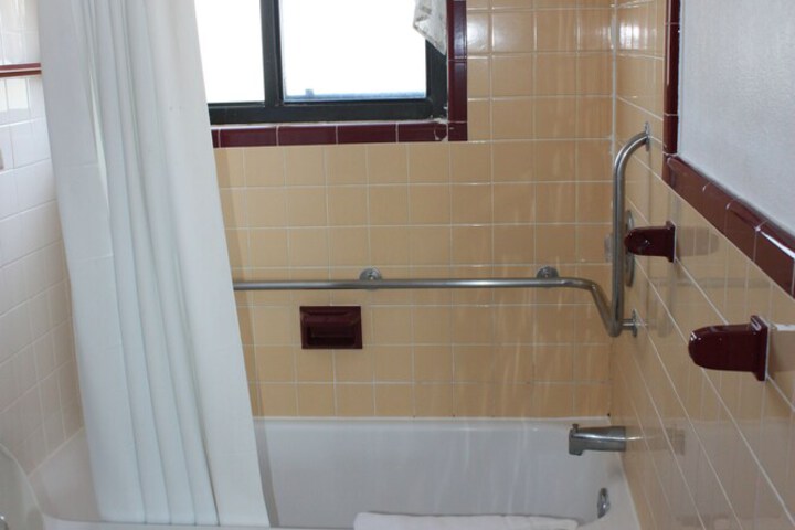 Room 40 of 62