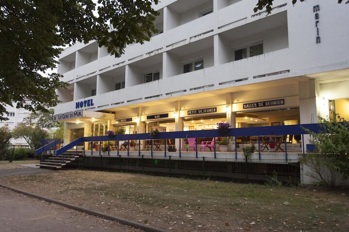 Hotel 38 of 42