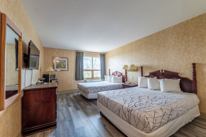 Room 12 of 30