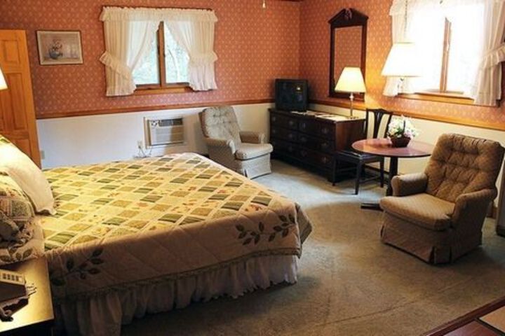 Room 11 of 23