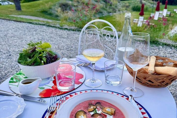Dining 47 of 62
