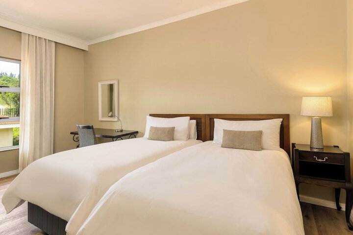 Room 5 of 42