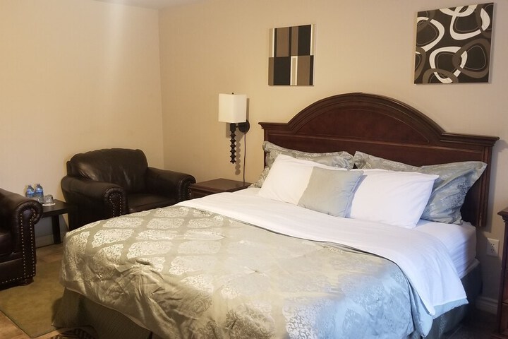 Room 56 of 163