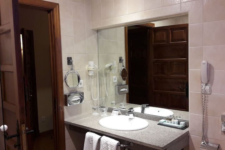 Room 12 of 53