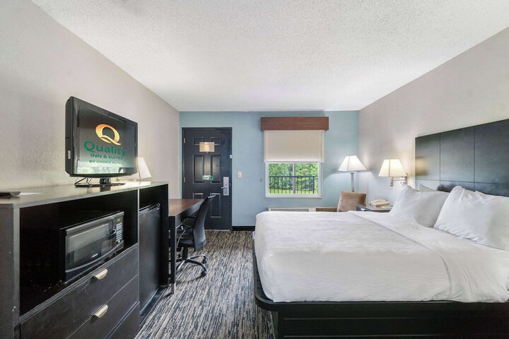 Room 7 of 27