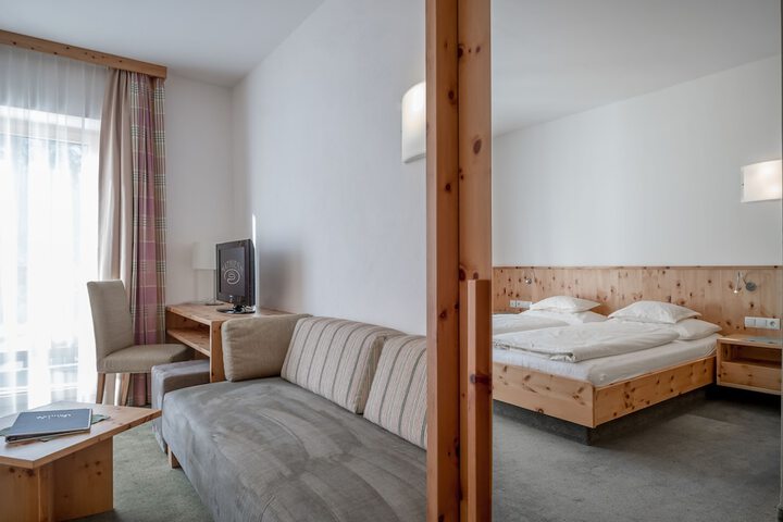 Room 7 of 38