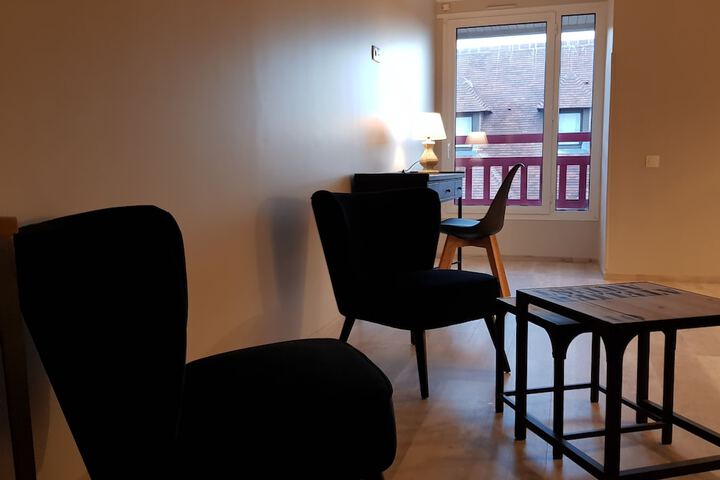 Room 16 of 34