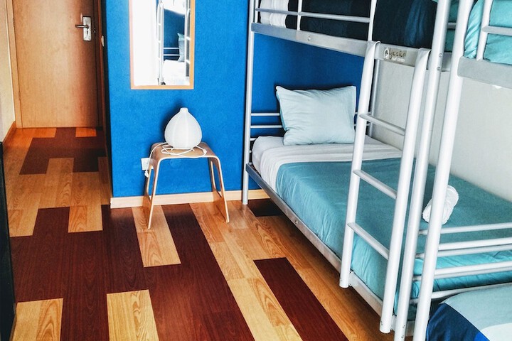 Room 27 of 65